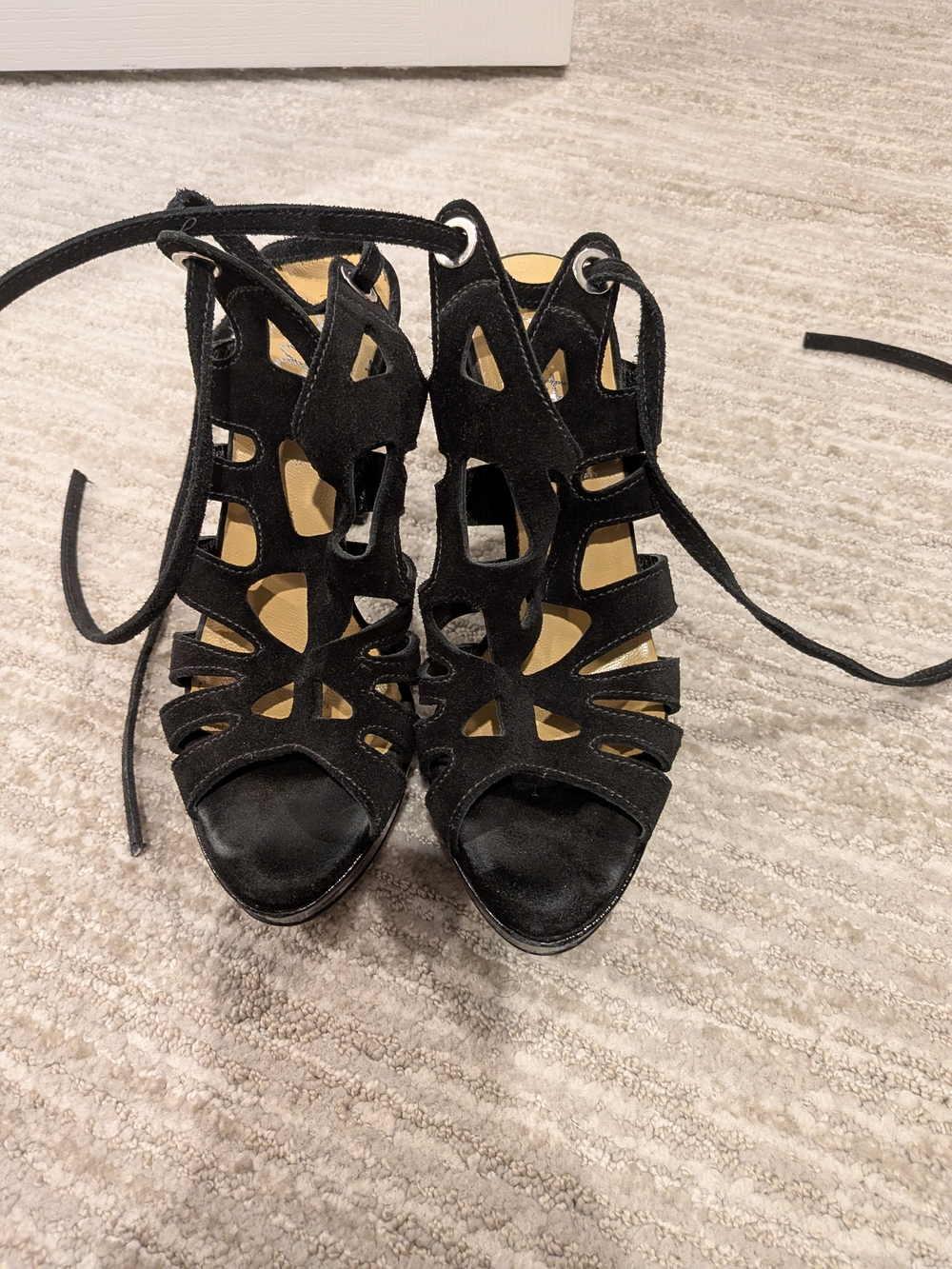 Butter Made in Italy Black Suede Lace-Up Platform Sandals – Size 7.5